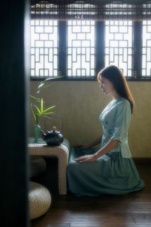 中小学篮球注重训练趣味性提高学生参与度，中小学生篮球教学